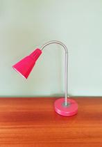 Lampe de bureau Ikea KVART rouge, Maison & Meubles, Lampes | Autre, Enlèvement