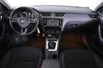 Skoda Octavia Combi *Navigatie*Stoelverwarming*PDC*, Auto's, Skoda, Te koop, Zilver of Grijs, Benzine, Break