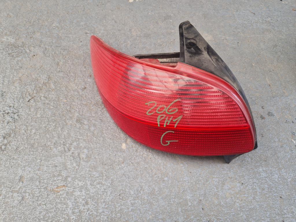 Feux arriere gauche PEUGEOT 206 feu optique feu phare, Ophalen, Peugeot