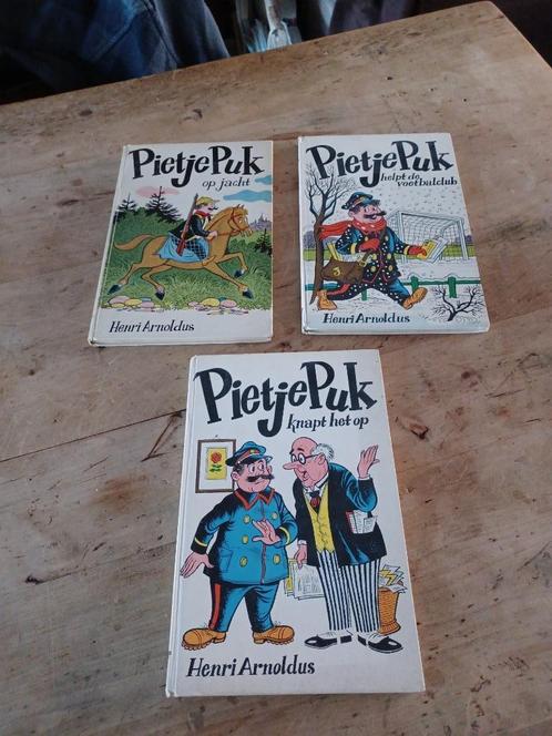 Boekjes PIETJE PUK aan 5 euro per stuk, Boeken, Kinderboeken | Jeugd | onder 10 jaar, Ophalen of Verzenden