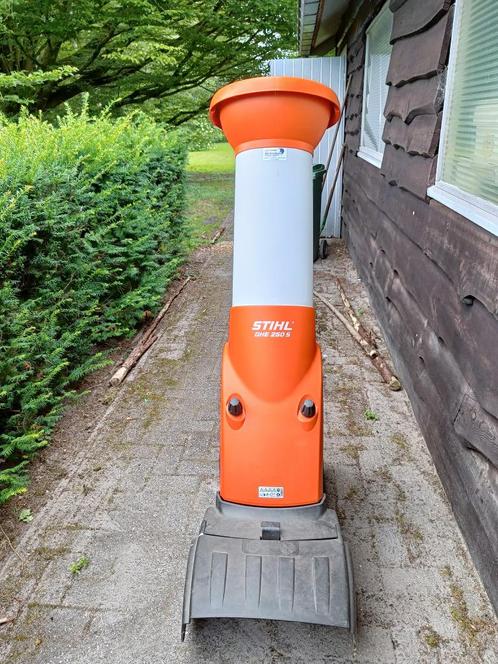 Broyeur de jardin STIHL GHE 250 S, Jardin & Terrasse, Outils à main, Comme neuf, Autres types, Enlèvement