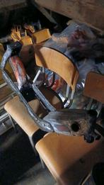 2 ciao frames met papieren, Enlèvement