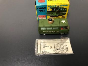 CORGI - TOYS 355 - U.S. MILITARY POLICE TRUCK, Envoi, Comme neuf, Bus ou Camion, Corgi
