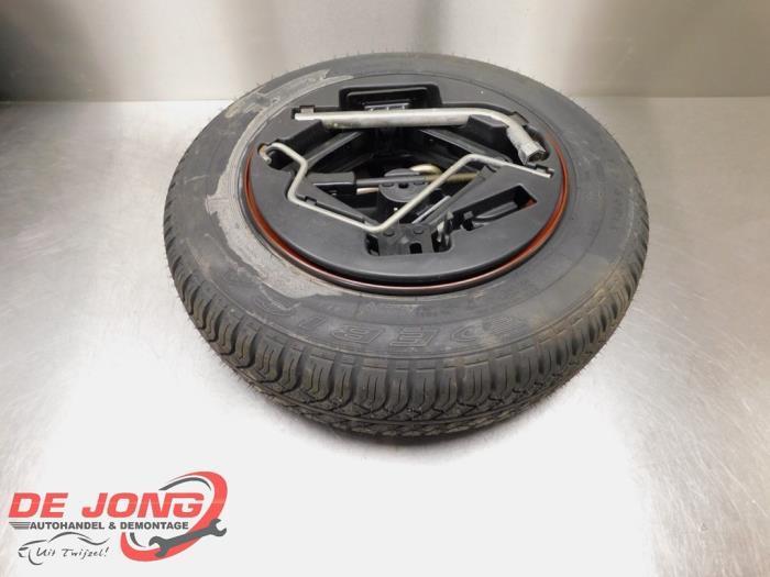 Krikset + reservewiel van een Fiat Panda, Auto-onderdelen, Overige Auto-onderdelen, Fiat, Gebruikt, 3 maanden garantie, Ophalen of Verzenden