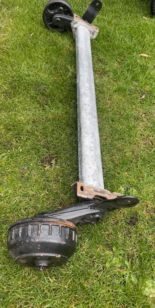 Alko 1000kg torsie as pad:1300mm flens1750mm, Autos : Divers, Remorques Pièces, Utilisé, Enlèvement ou Envoi