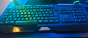 Trust toetsenbord azerty + muis trust beschikbaar voor biedingen