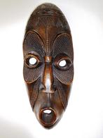beau masque CONGOLAIS ancien en bois foncé, Antiquités & Art, Enlèvement