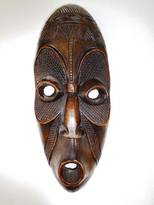 beau masque CONGOLAIS ancien en bois foncé, Antiquités & Art, Art | Art non-occidental, Enlèvement