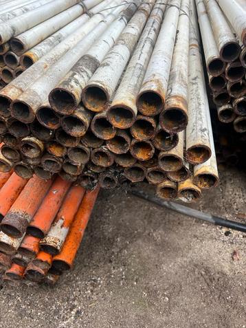 verwarmingsbuizen, ronde profielen, aardbeien  beschikbaar voor biedingen