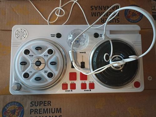Table de mixage enfant "One two fun", Kinderen en Baby's, Speelgoed | Educatief en Creatief, Gebruikt, Elektronica, Met licht