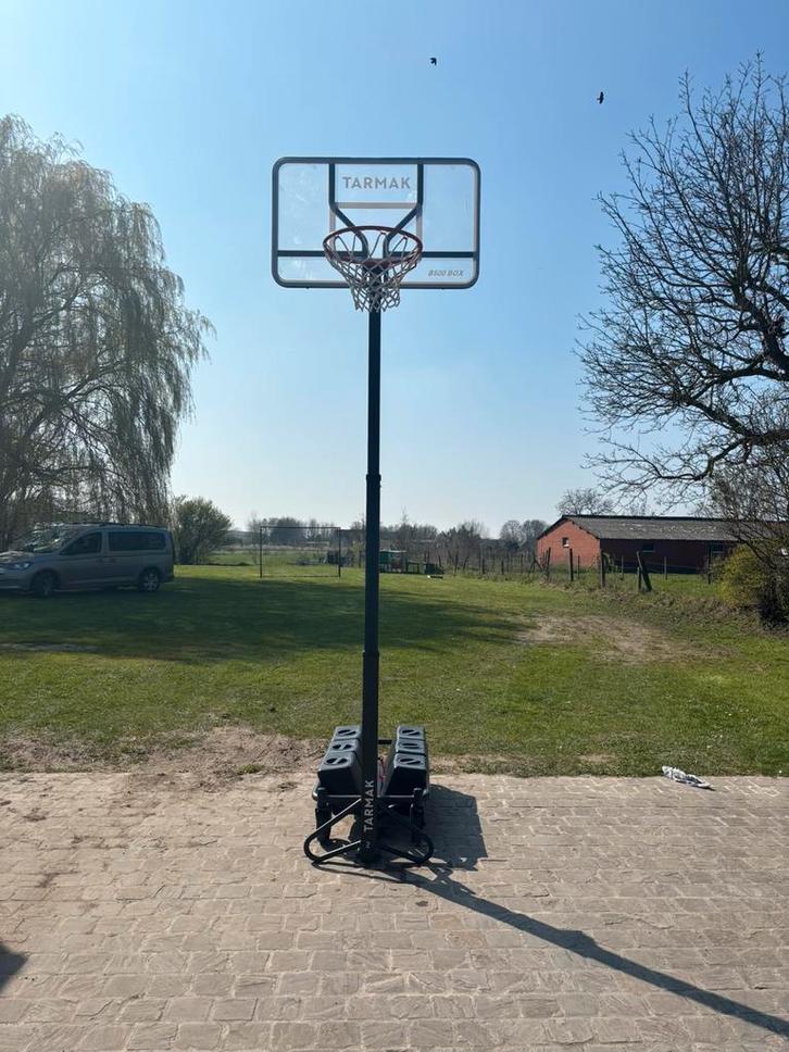 Basketbal paal in zeer goede staat Tarmak, Sport en Fitness, Basketbal, Zo goed als nieuw, Ring, Bord of Paal, Ophalen