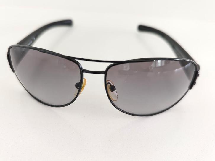 Zonnebril Prada, Handtassen en Accessoires, Zonnebrillen en Brillen | Heren, Zo goed als nieuw, Zonnebril, Grijs, Ophalen