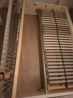 Twijfelaar bed met 2 lattenbodem te koop, Huis en Inrichting, Ophalen, Twijfelaar