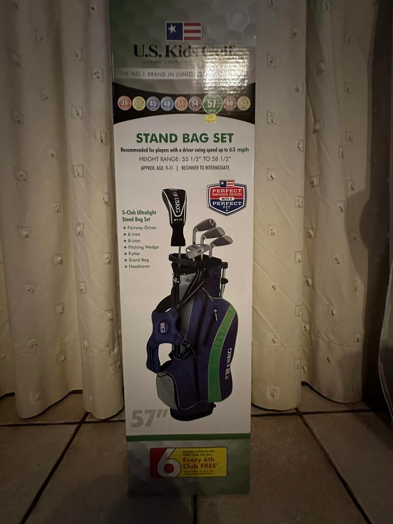 linkshandige U.S. Kids Golf UL57 / 57” Stand Bag Set, Sports & Fitness, Golf, Enlèvement, Comme neuf, Set