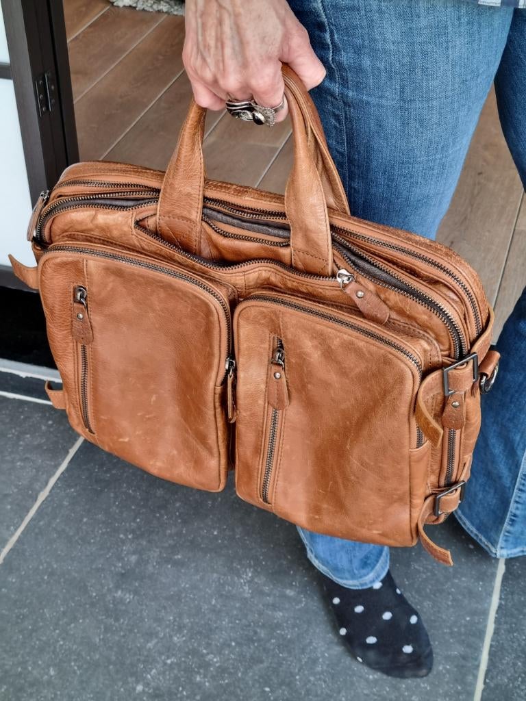 Vintage cognacbruine lederen laptoptas, Computers en Software, Laptoptassen, Gebruikt, Rugzak, 15 inch, Ophalen of Verzenden