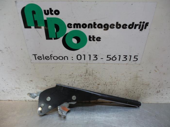 Levier frein à main d'un Maserati Biturbo, Autos : Pièces & Accessoires, Habitacle & Garnissage, Maserati, Utilisé, 3 mois de garantie