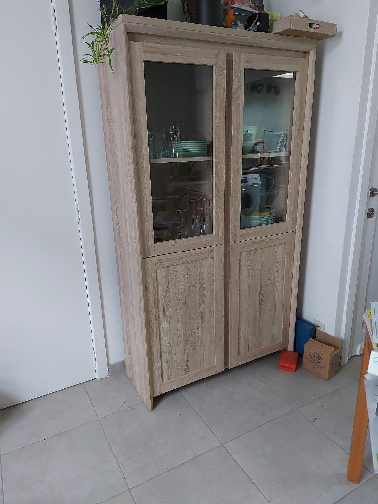 vitrinekast, Ophalen, Zo goed als nieuw