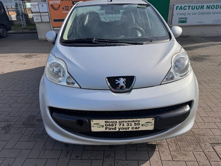 PEUGEOT, Autos, Peugeot, Entreprise, Achat, ABS, Peinture métallisée, Radio, Essence, Euro 4, Hatchback, 4 portes, Boîte manuelle