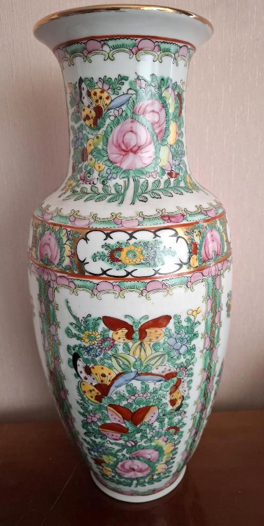 Chinese porseleinen vaas in de Canton Familie Rose stijl., Antiquités & Art, Antiquités | Vases, Enlèvement