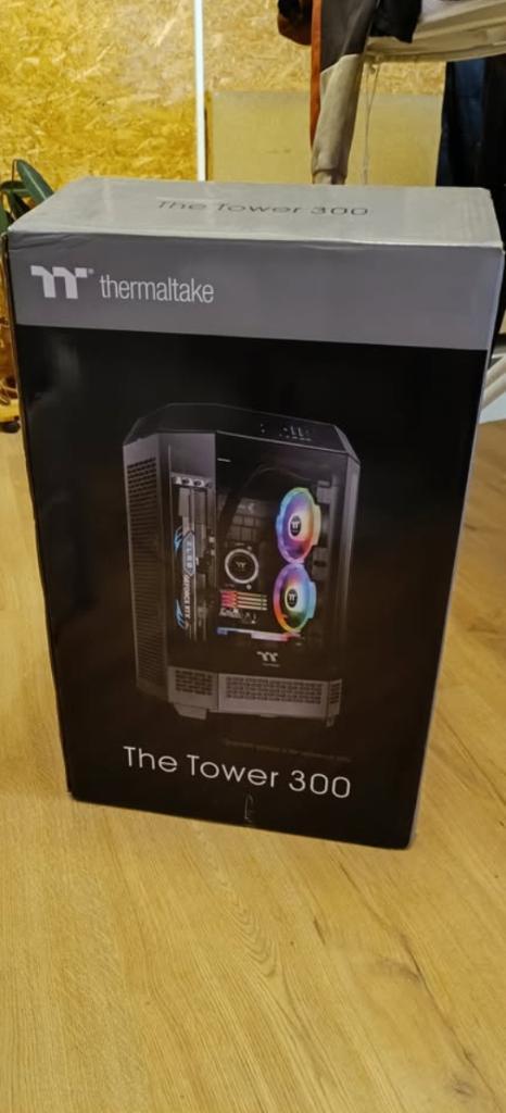 Boîtier PC Thermaltake The Tower 300, Informatique & Logiciels, Boîtiers d'ordinateurs, Comme neuf, Enlèvement
