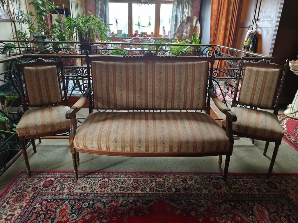 Salon style Louis 16, Enlèvement