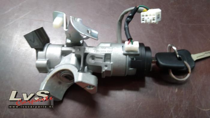 Serrure de contact + clé d'un Kia Picanto, Kia, -, 3 mois de garantie, Utilisé