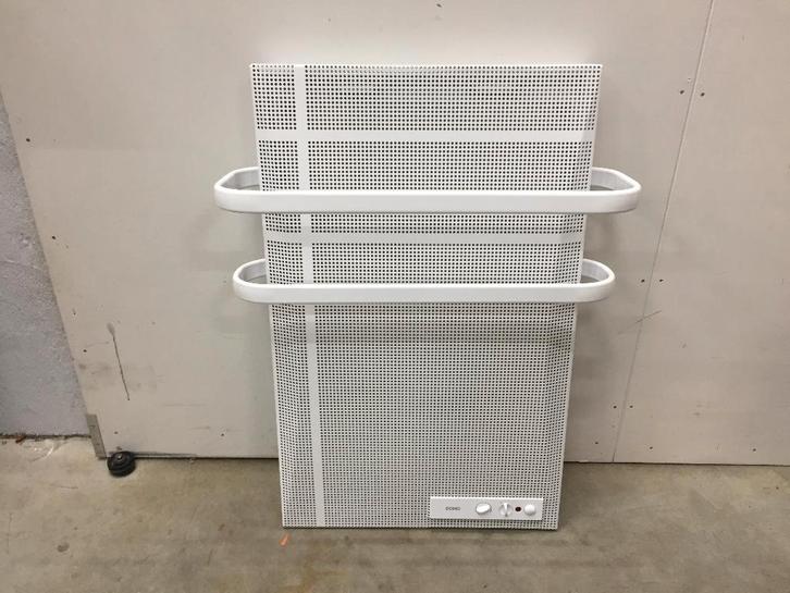 (43) Recent verwarmingstoestel Domo met handdoek baren, Bricolage & Construction, Chauffage & Radiateurs, Comme neuf, Enlèvement