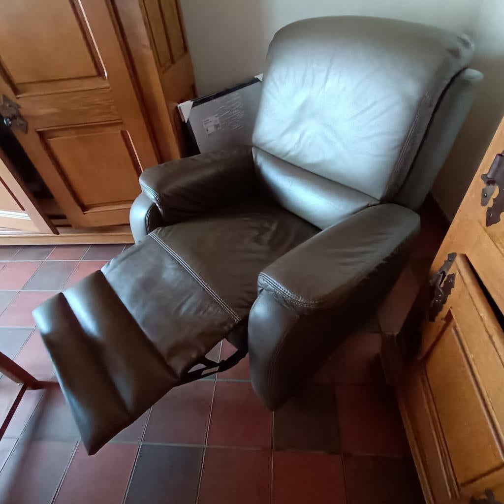 Lederen zetels in heel goede staat, Enlèvement