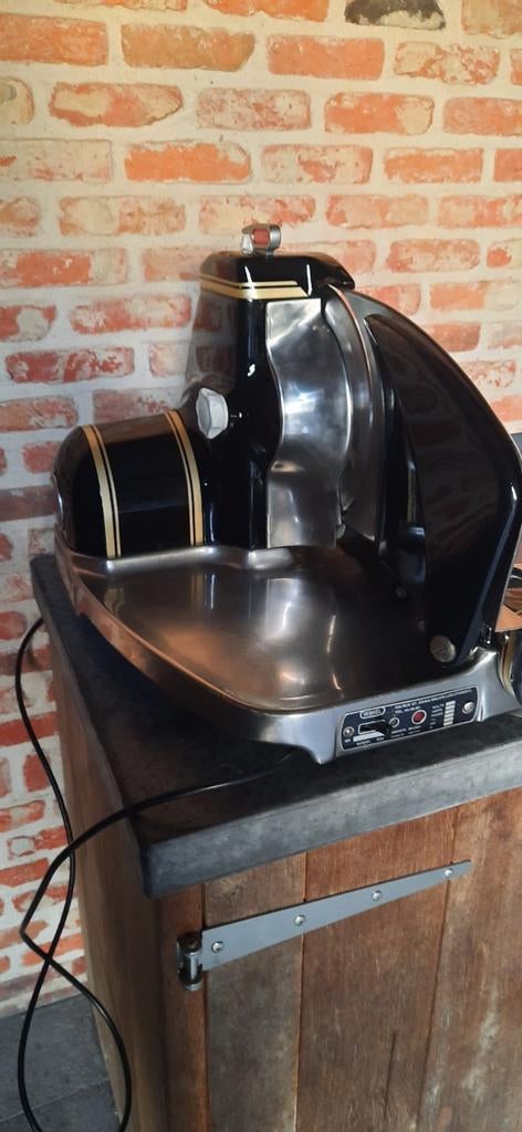 Berkel 834 snijmachine, Zakelijke goederen, Horeca | Keukenapparatuur, Ophalen