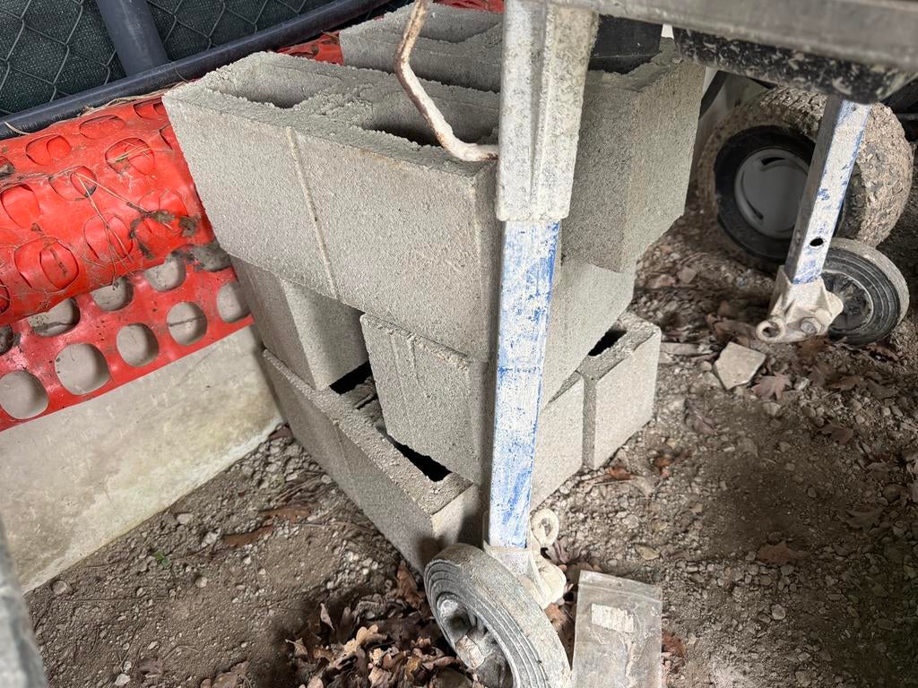 20tal betonblokken 14x39x19, Doe-het-zelf en Bouw, Ophalen, Zo goed als nieuw