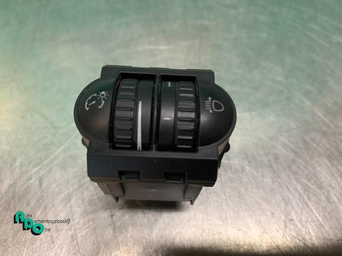 Schakelaar Koplamp Ihv van een Volkswagen Golf (Golf 04-), Auto-onderdelen, Dashboard en Schakelaars, Volkswagen, Gebruikt, 3 maanden garantie