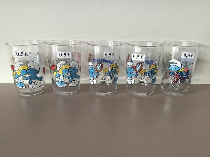 25 kleine glaasjes met stripfiguren aan 0,50 euro, Verzamelen, Stripfiguren, Zo goed als nieuw, Ophalen of Verzenden