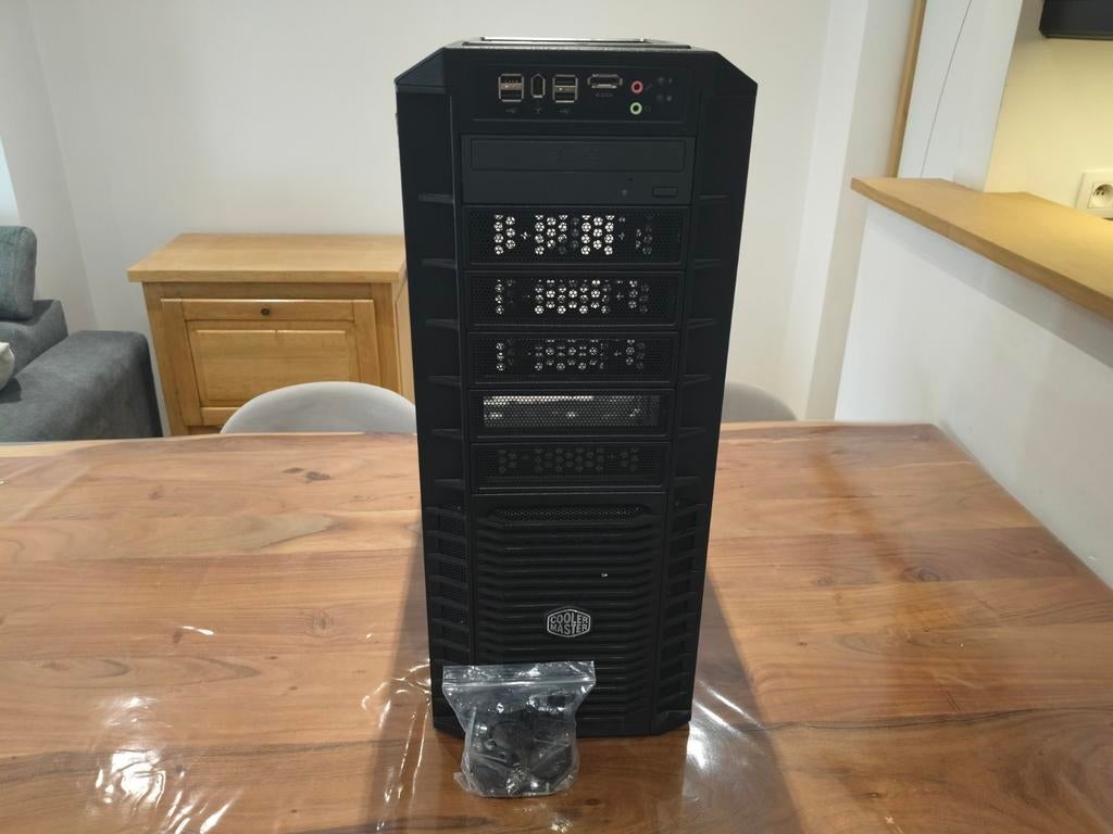 Boîtier Cooler Master, Computers en Software, Computerbehuizingen, Ophalen
