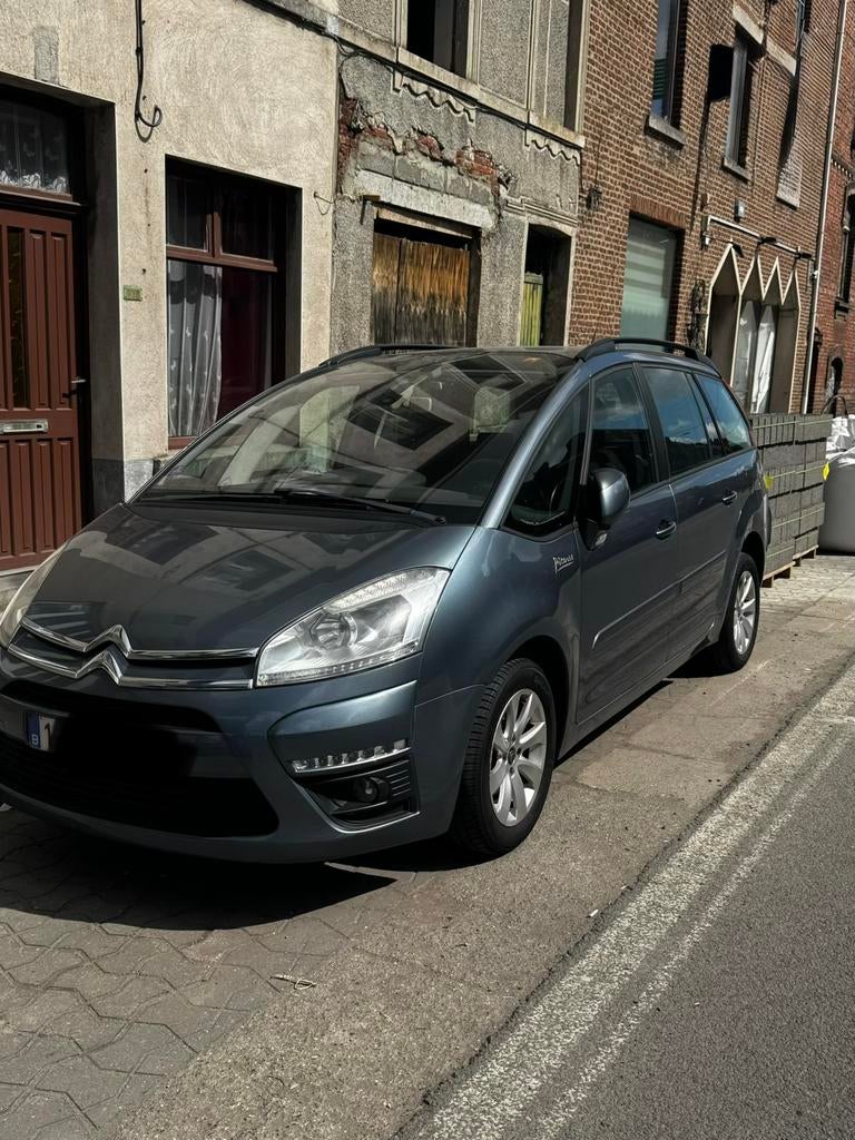Citroen c4 picasso 1.6i essence 7 place Pret à immatriculé, Autos, Euro 5, Achat, Alarme, 7 places