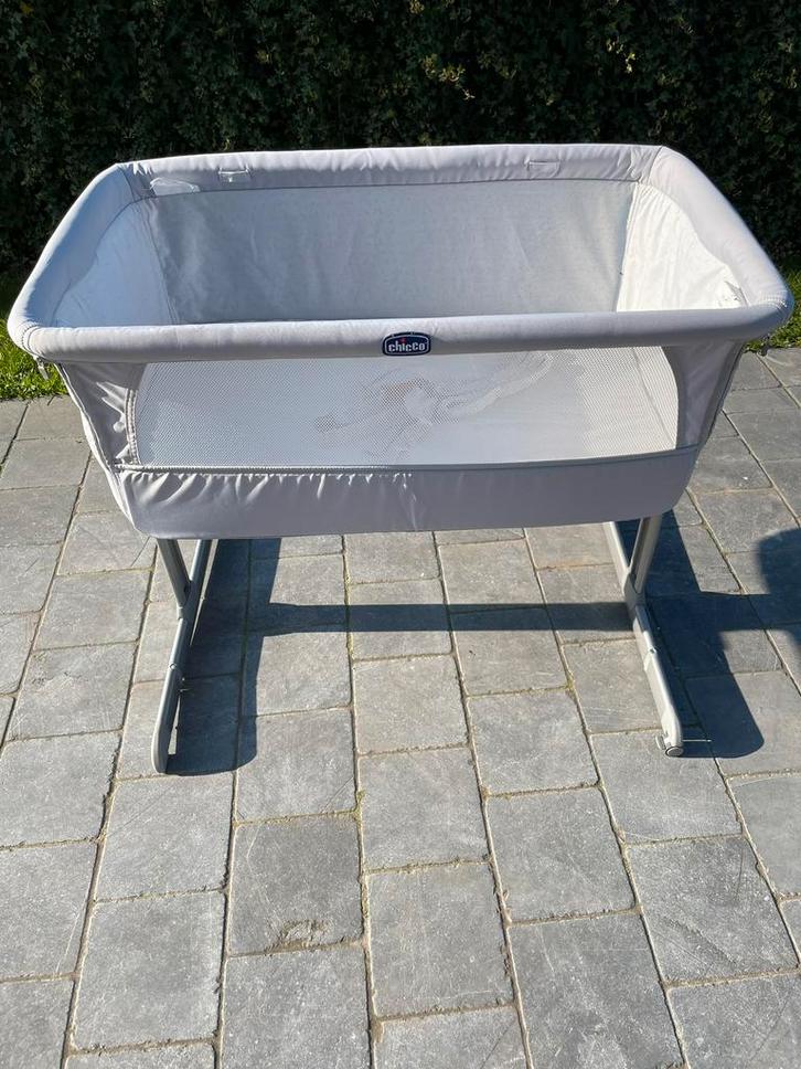 Co-sleeper Chicco Next to me, Huis en Inrichting, Slaapkamer | Bedden, Zo goed als nieuw, Ophalen of Verzenden