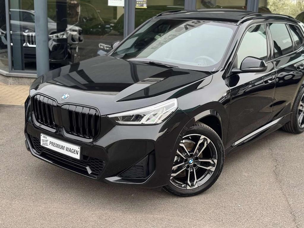 BMW X1 sDrive18i M Sport / PANODAK / TREKHAAK / DODE HOEK, Autos, Achat, Entreprise, 5 portes, 5 places