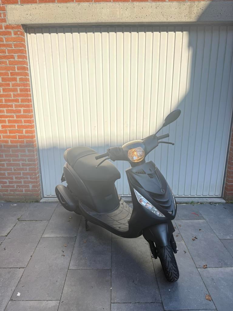 Piaggio Zip 50cc A klasse, Fietsen en Brommers, Ophalen, Zip, Klasse A (25 km/u), Zo goed als nieuw