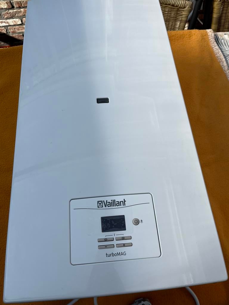Vaillant Turbomag mag 1.4/1 T (P-BE) doorstromer op propaan, Bricolage & Construction, Enlèvement
