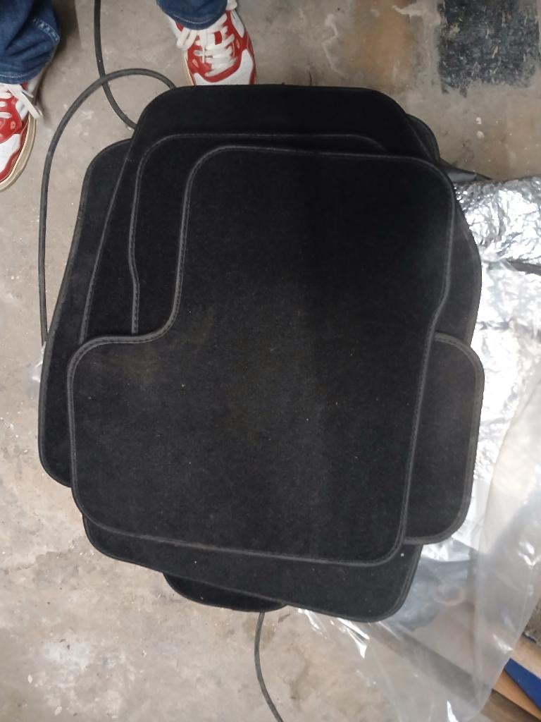 Tapis de sol fiat 500x, Autos : Divers, Tapis de voiture, Enlèvement, Comme neuf