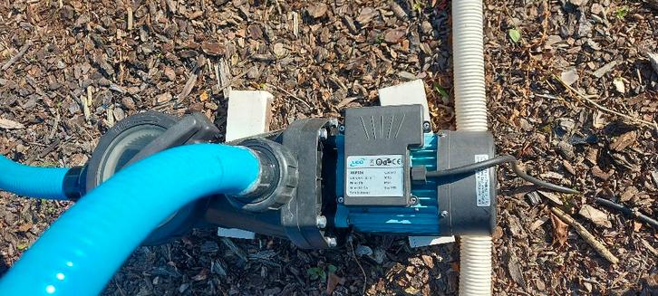 Sterke filterpomp en degelijke zandfilter (+ gratis zwembad), Jardin & Terrasse, Accessoires de piscine, Utilisé, Pompe, Enlèvement