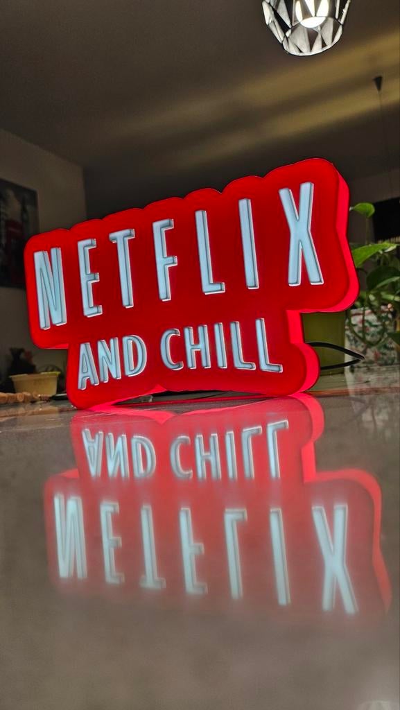 Netflix lichtbak/reclamebord te koop in perfecte staat!, Ophalen of Verzenden, Reclamebord