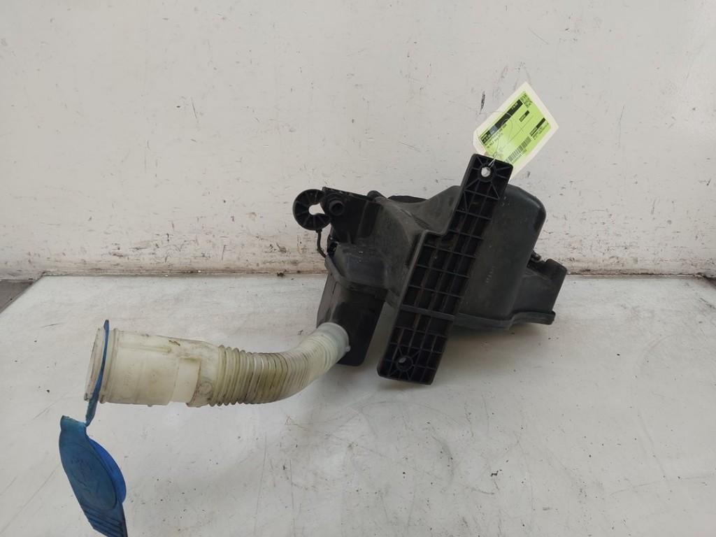 LAVE-GLACE RESERVOIR AVANT Volkswagen Polo V (6R), Dhr. J. Ham, Volkswagen, Administratie@autoham.nl, Utilisé