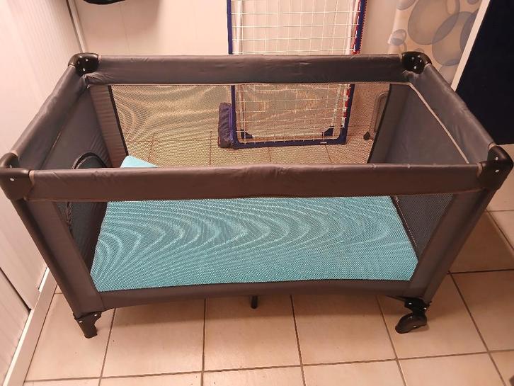 Lit bébé de voyage NATTOU, avec matelas, Kinderen en Baby's, Kinderkamer | Bedden, Gebruikt, Matras, Ophalen