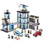 lego city set  politie brandweer post hospitaal shell tank, Kinderen en Baby's, Speelgoed | Duplo en Lego, Ophalen, Zo goed als nieuw