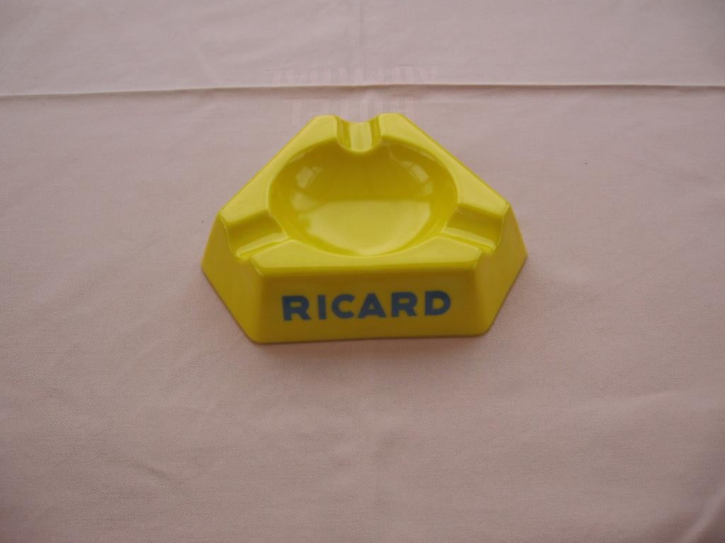 Ricard asbak Opalex blauwe tekst, Ophalen of Verzenden, Gebruikt, Gebruiksvoorwerp