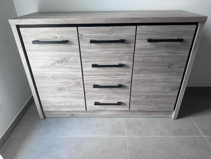 Commode de chambre, Maison & Meubles, Chambre à coucher | Chambres à coucher complètes, Comme neuf, Deux personnes, Enlèvement