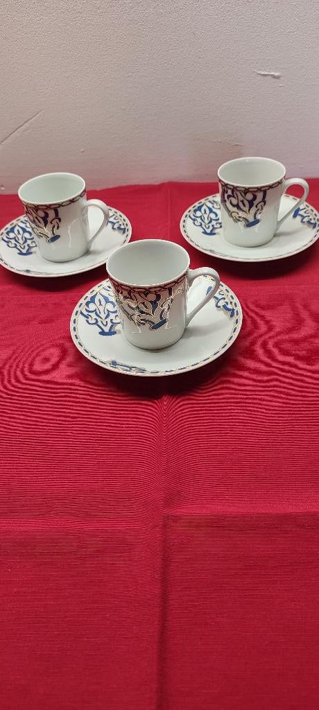 Tasses et sous tasses " Café" très Rare", Enlèvement ou Envoi