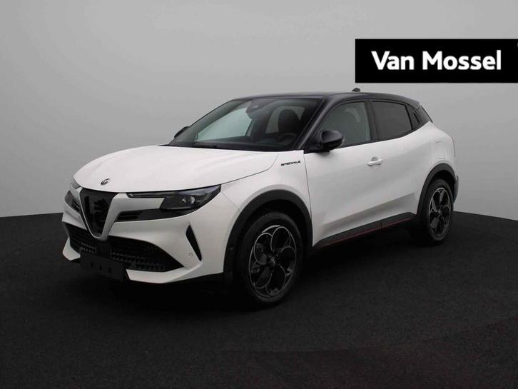Alfa Romeo Junior 1.2 Hybrid 145 eDCT6 Ibrida Speciale, Auto's, Alfa Romeo, Bedrijf, Te koop, Junior, Bluetooth, Elektrische ramen