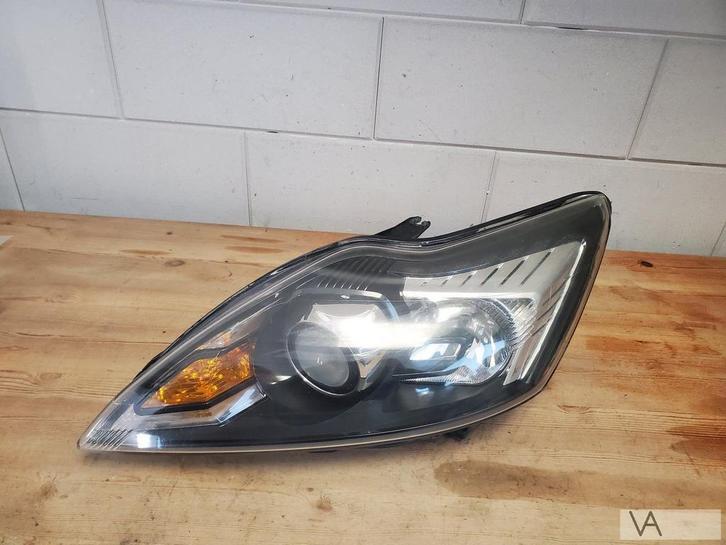 Ford Focus 2 facelift 2007 - 2011 koplamp links met lens €99, Auto-onderdelen, Verlichting, Ford, Gebruikt, Ophalen of Verzenden