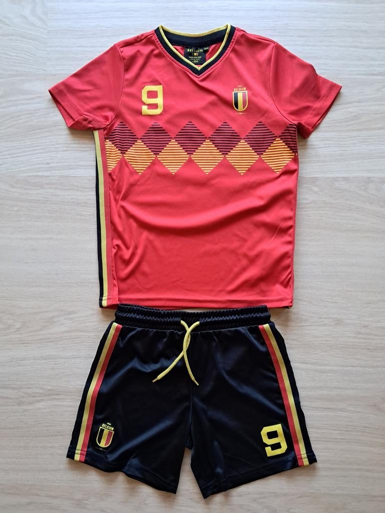 Voetbalshirt en short Belgium maat 134, Kinderen en Baby's, Ophalen of Verzenden, Gebruikt, JBC., Shirt of Longsleeve